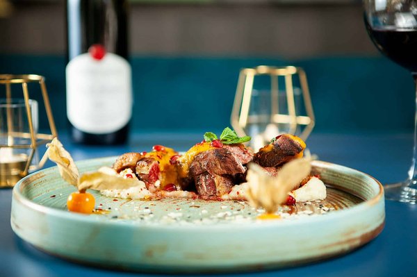 Which culinary tours in London focus on traditional British cuisine?